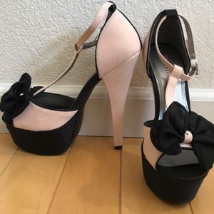Just Fabulous. Heels, size 7.5 (US).